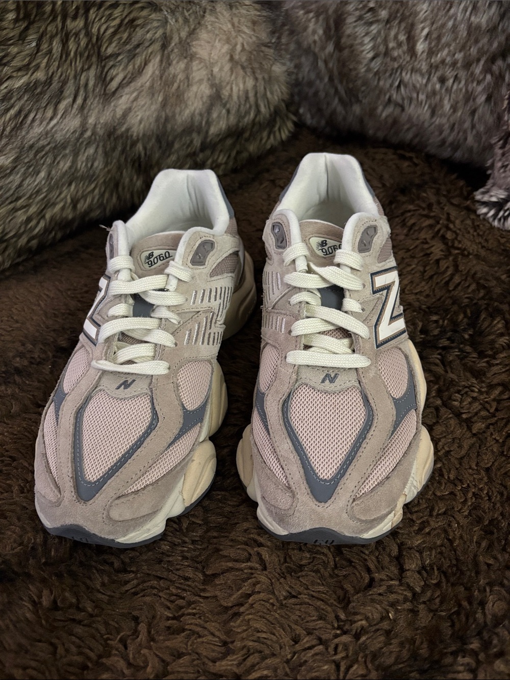 Rare! New Balance 9060 Chunky Men’s 8 sneakers - Beige and Gray - Picture 2 of 10